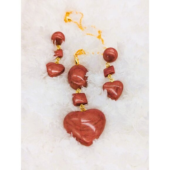 Rose Colored Heart Shaped Pendant and Earrings Resin Gold Chain NEW - Picture 5 of 5